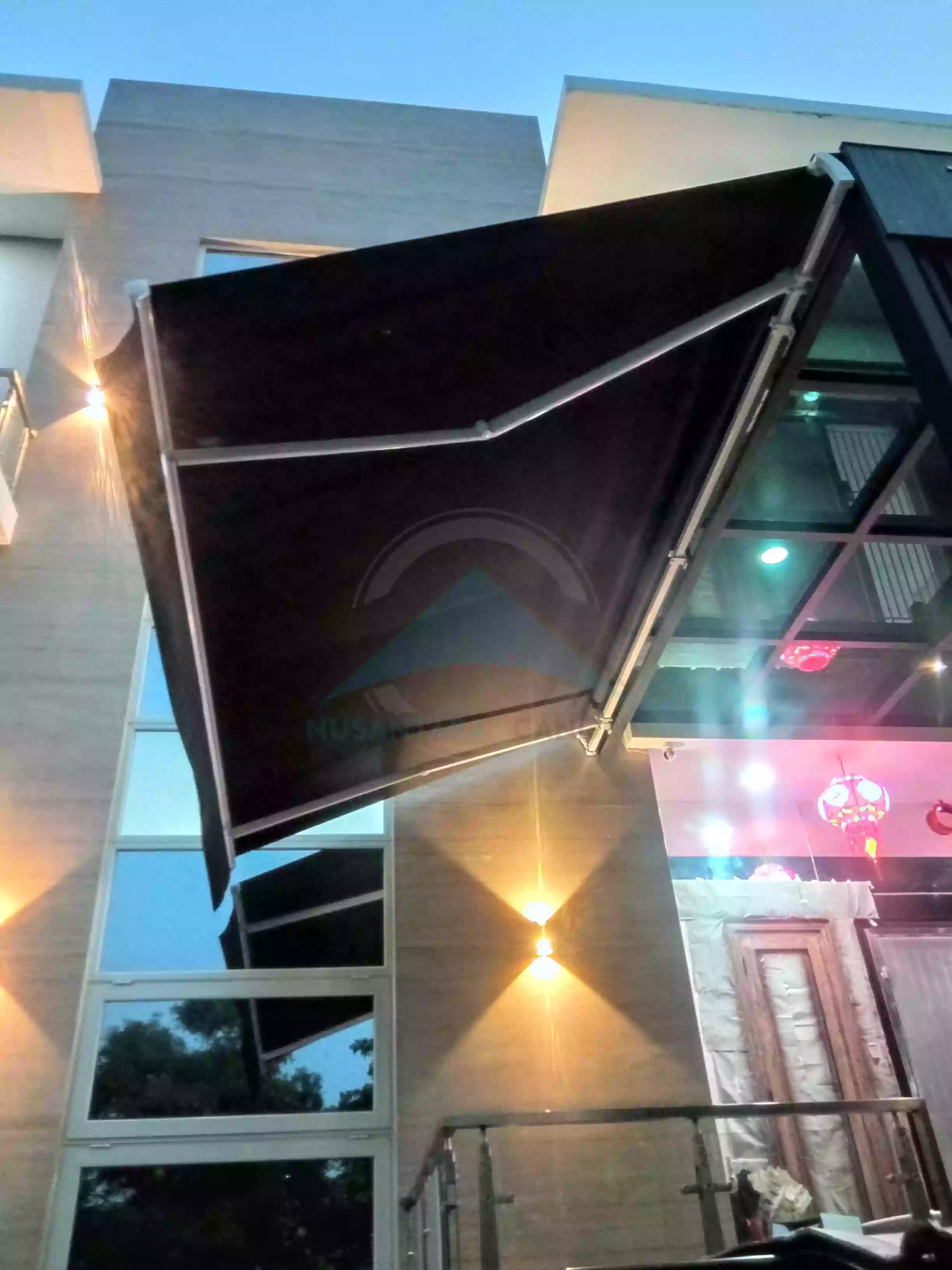 Pemasangan awning gulung - Proyek 8
