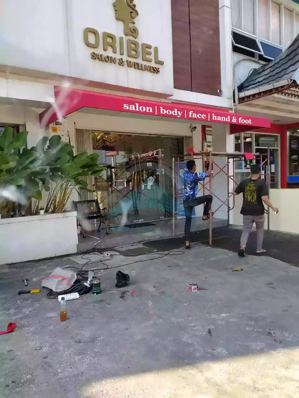Kanopi kain area tunggu rumah sakit
