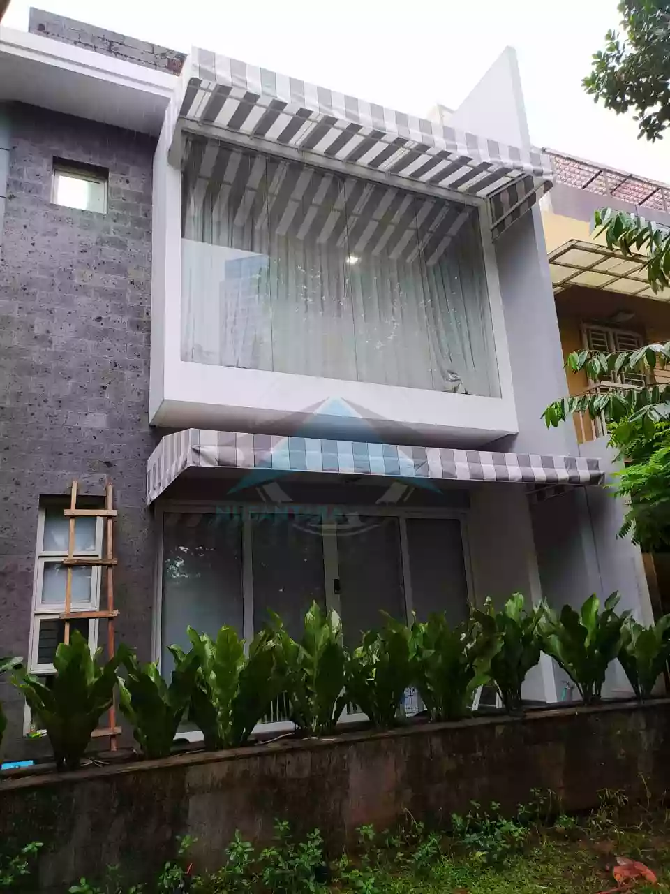 Kanopi kain gudang dan pabrik
