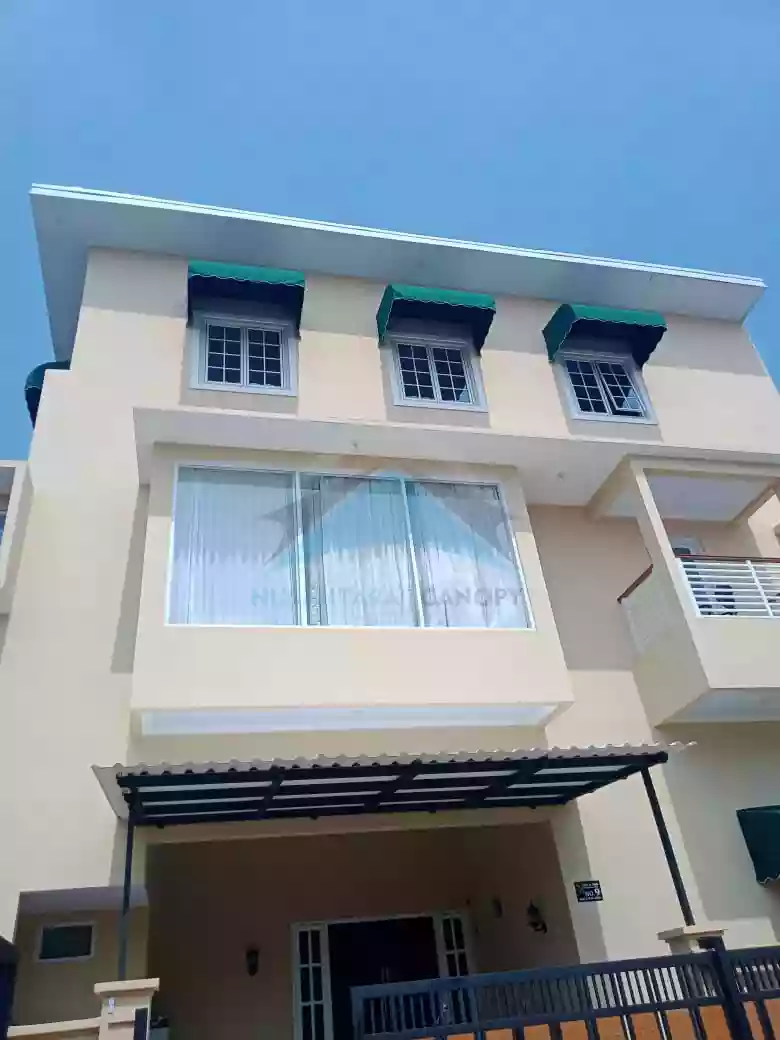 Kanopi kain gedung perkantoran